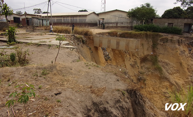 L’unique école primaire publique d’Itsali menacée par une érosion