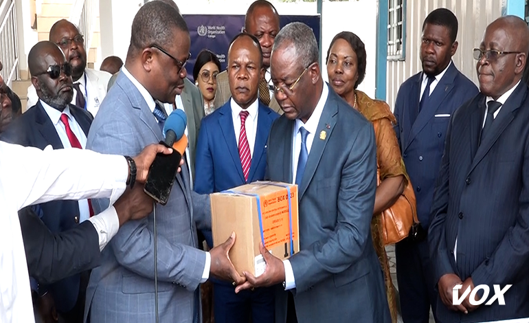 L&rsquo;OMS donne au gouvernement un second lot de kit de 80.000.000 de FCFA 