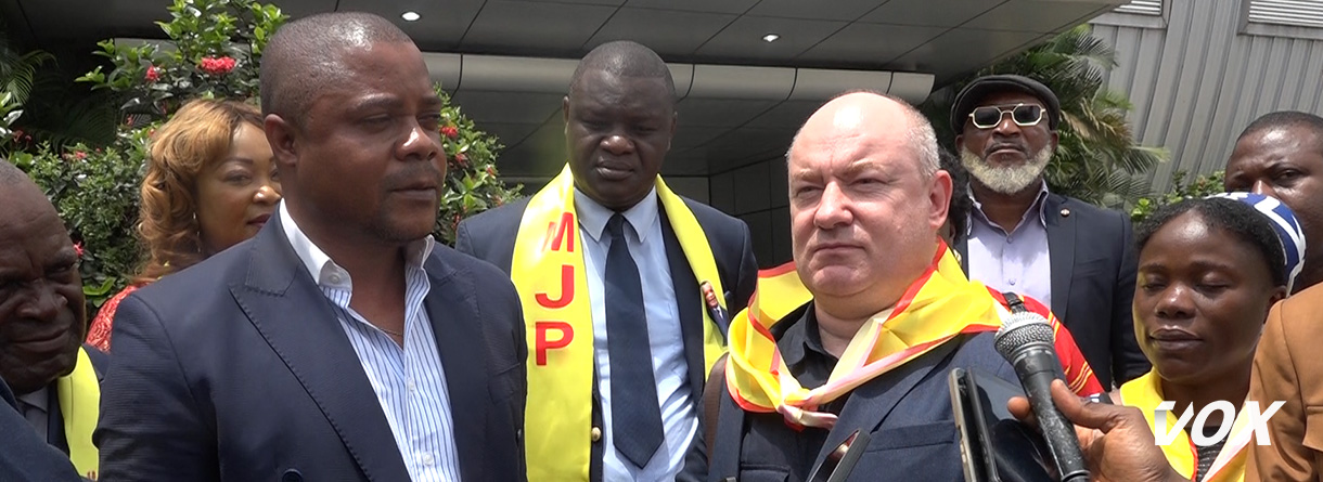 Le Mouvement des jeunes présidentiels et le parti communiste de Russie s’engagent à raffermir leurs relations