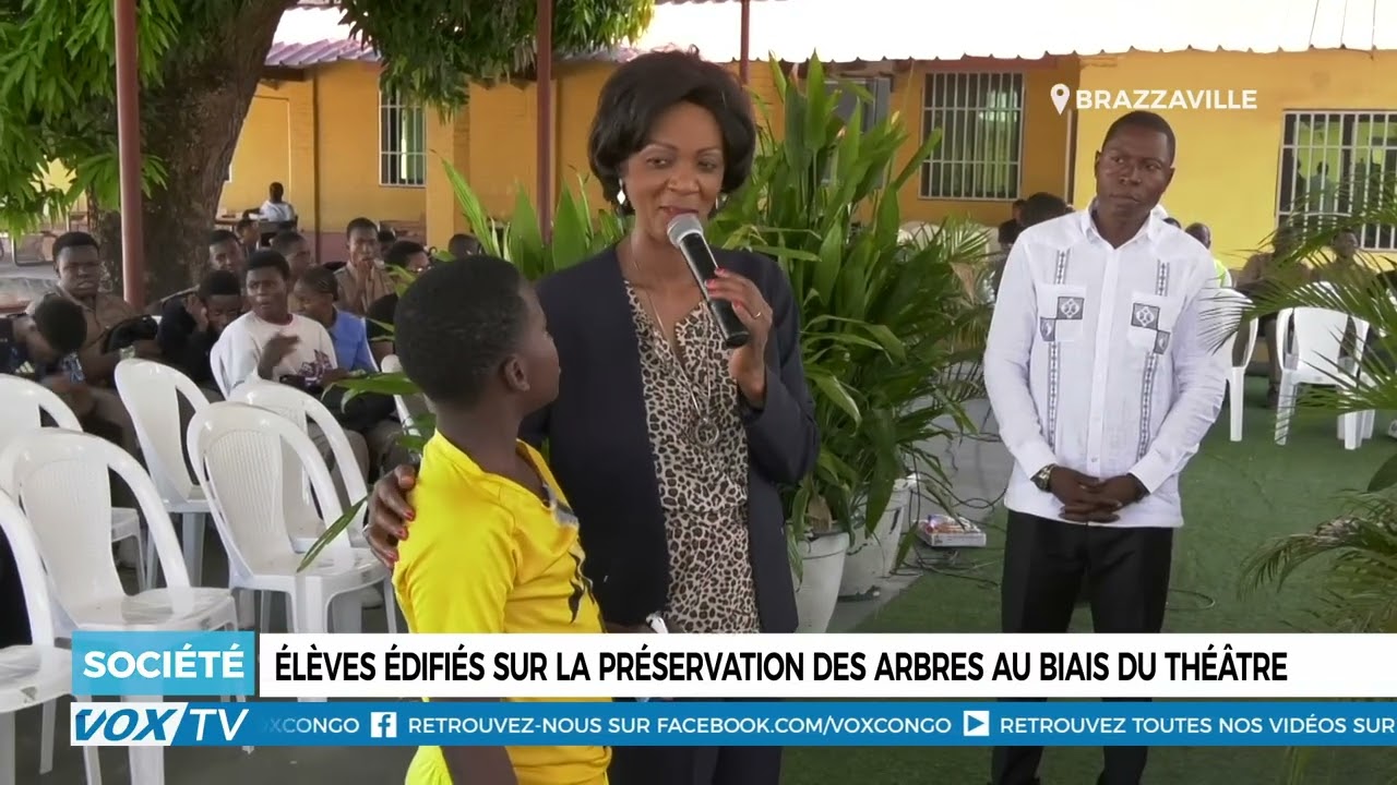 Élèves édifiés sur la préservation des arbres au biais du théâtre