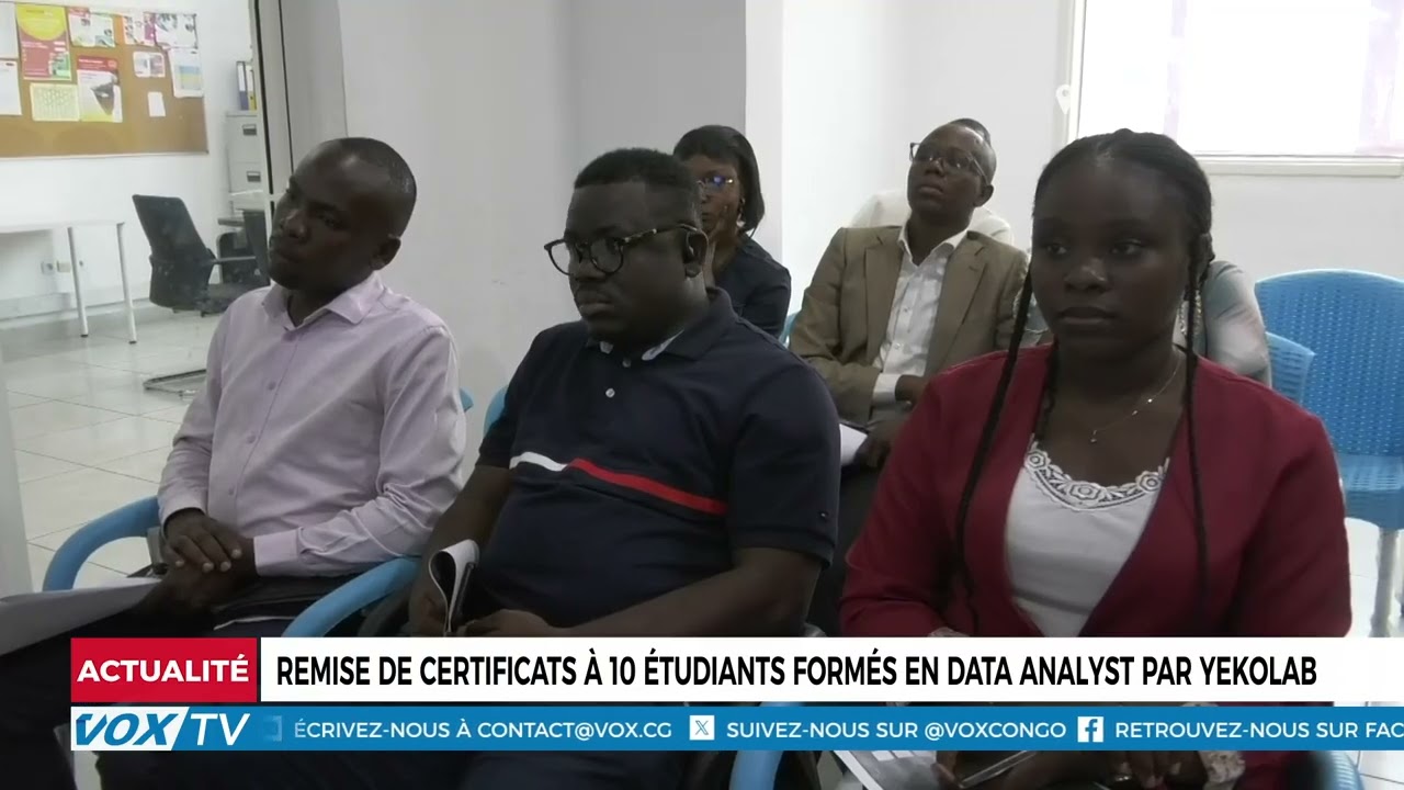 Remise de certificats à 10 étudiants formés en Data analyst par YEKOLAB