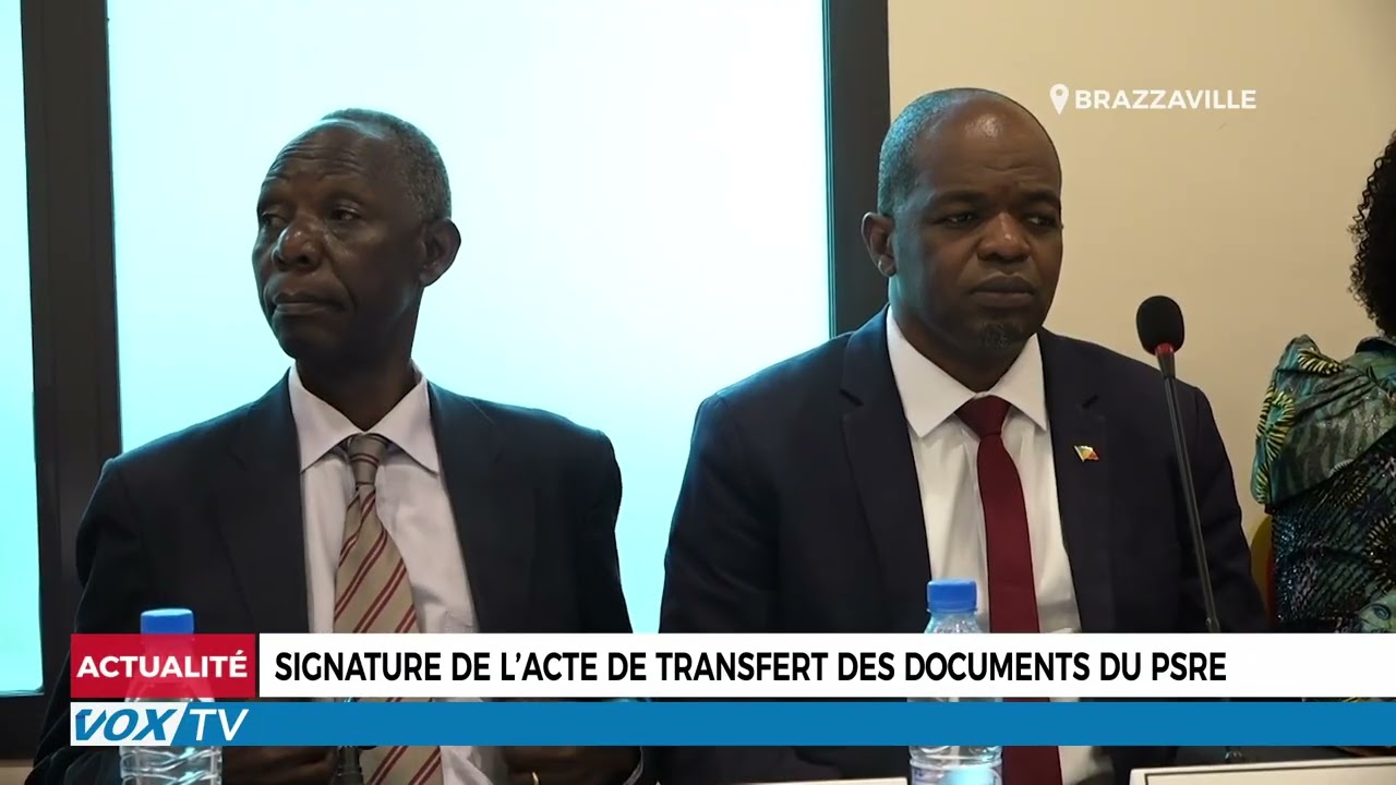 Signature de l’acte de transfert des documents du PSRE