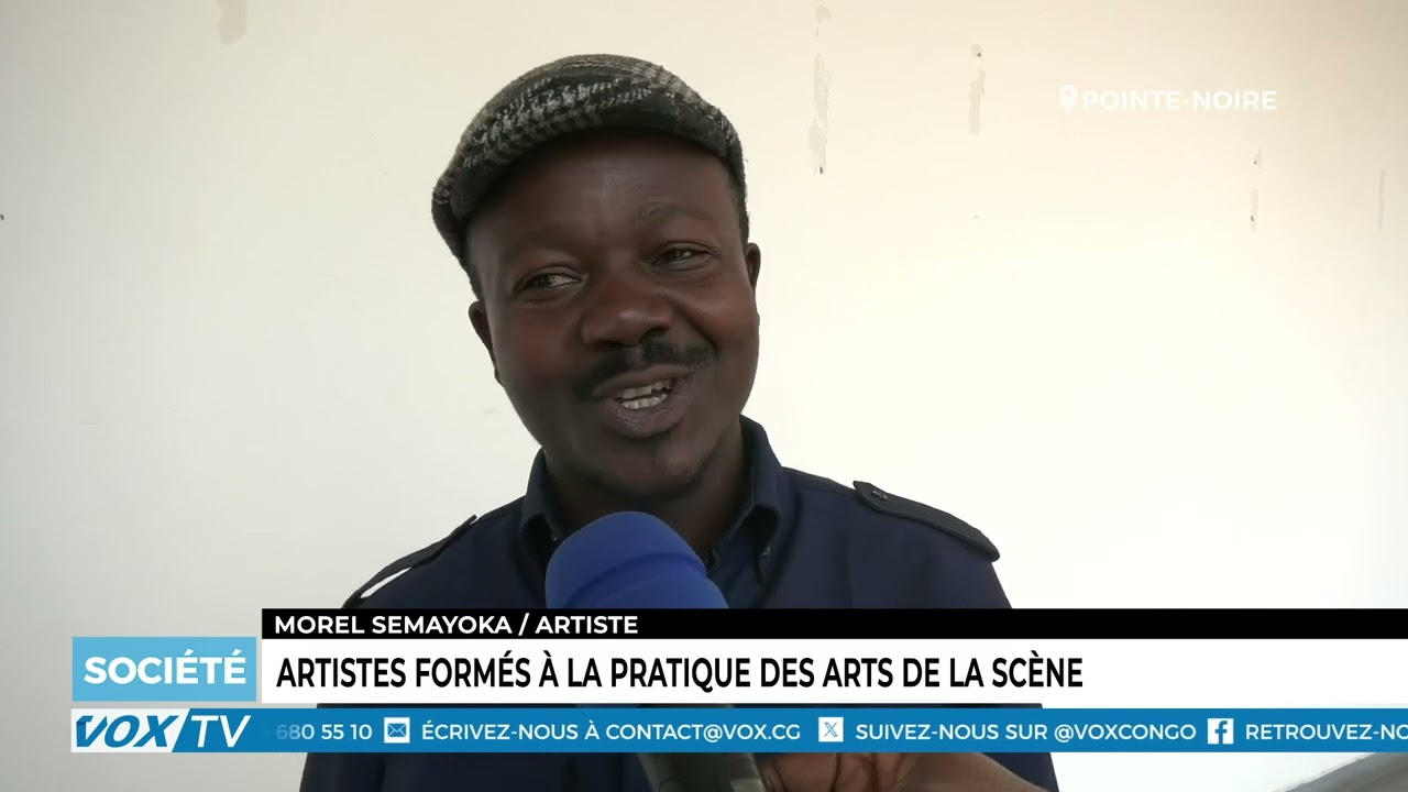 Artistes formes a la pratique des arts de la scene
