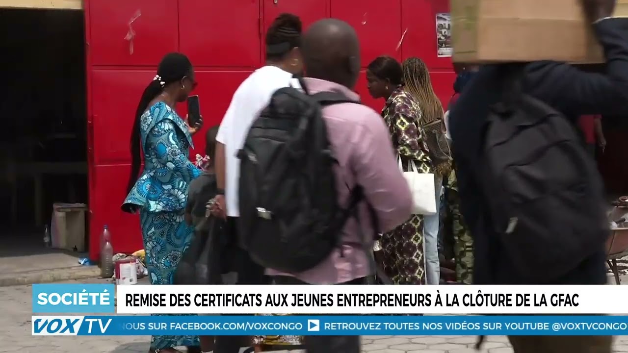 Remise des certificats aux jeunes entrepreneurs à la clôture de la GFAC