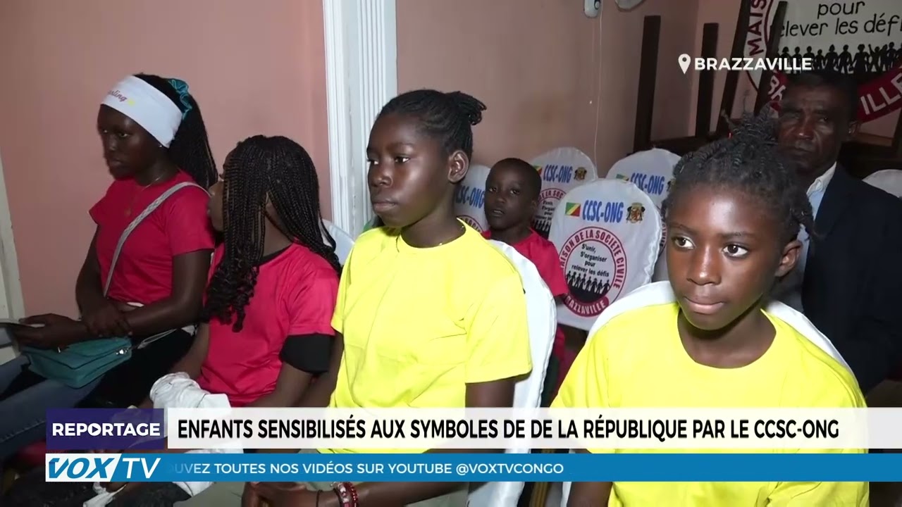 Enfants sensibilisés aux symboles de de la République par le CCSC ONG