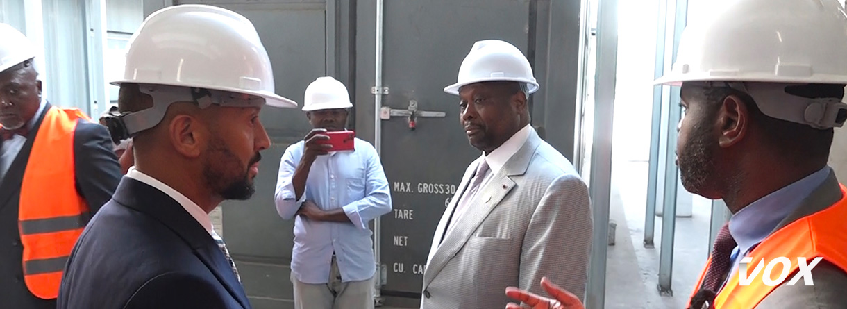 Le Vice-Premier ministre inspecte l&rsquo;état d&rsquo;avancement de la ferme solaire et du Data center