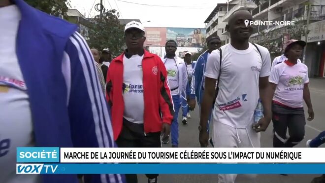Marche de la journee du tourisme celebree sous impact du numerique